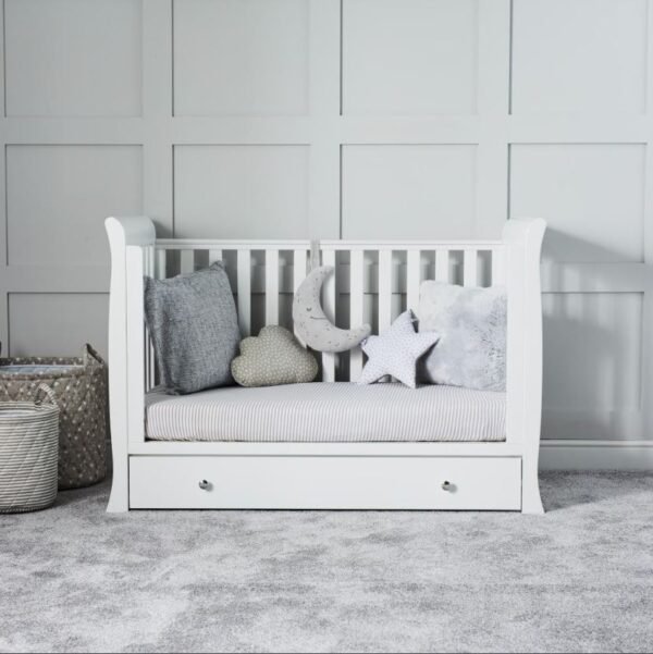 Snowdon 4 in 1 Mini Cot Bed @ Little'Uns Retail Ltd