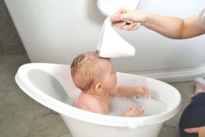 Shnuggle Bath Rinsing Jug Washy