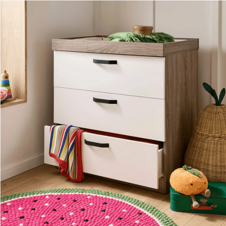 Enzo Dresser & Changer – Truffle Oak & White