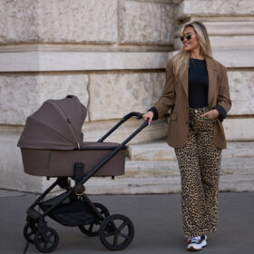 Venicci Upline 2 Brownie Pram