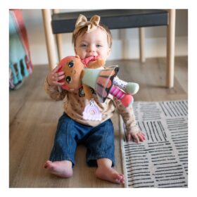 Lamaze My Friend Flora Clip & Go