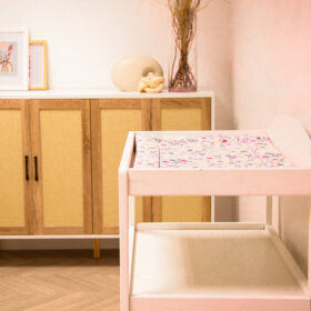 Changing Mat Rose & Ivy