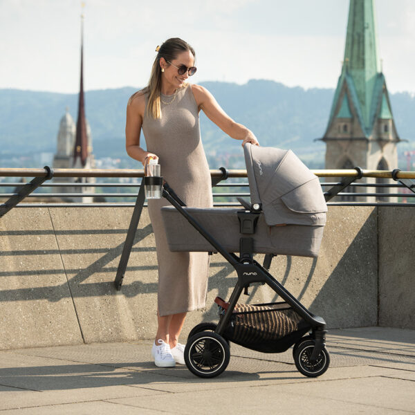 Triv™ Next + Pipa™ Urbn Generation Travel System- Biscotti
