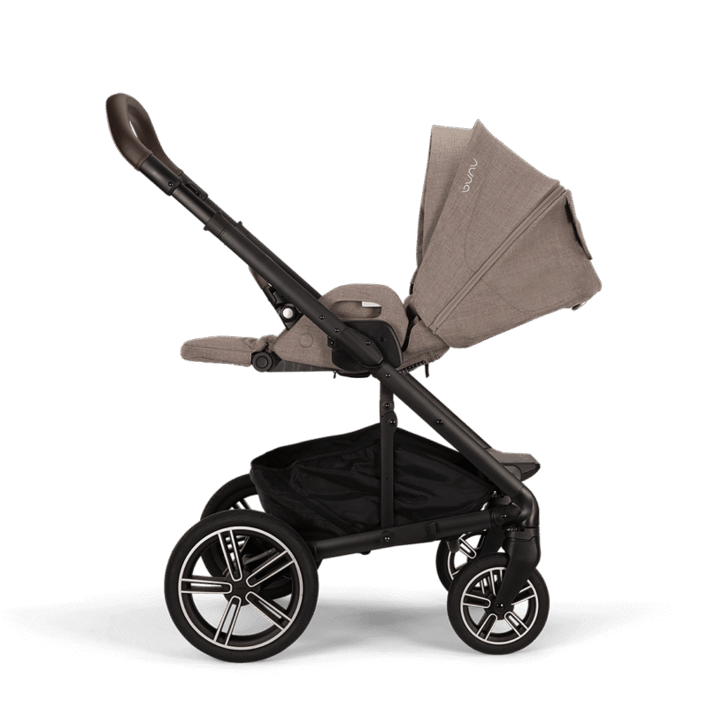 Nuna Mixx™ Next + Mixx™ Next Carry Cot + Arra™ Flex + Base Curv Travel System- Cedar