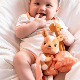 Sophie La GirafeĀ® – Fanfan The Fawn Comforter