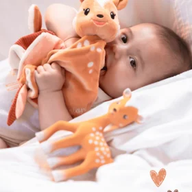 Sophie La GirafeĀ® – Fanfan The Fawn Teether & Comforter Gift Set