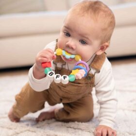 Infantino Friendship Teether™ – I Love You