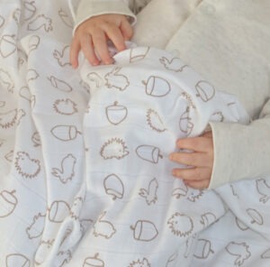 Muslinz 12 Pack Muslin Squares Woodland Patterned – 70x70cm