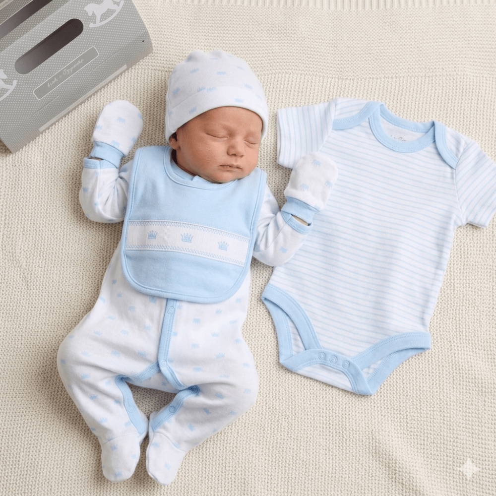 Baby Boys Crown 6 Piece Mesh Bag Gift Set Baby Boys Crown 6 Piece Mesh Bag Gift Set