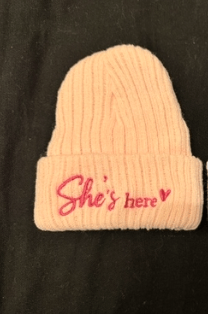 She’s Here Beanie Hat-0-3m- Pink